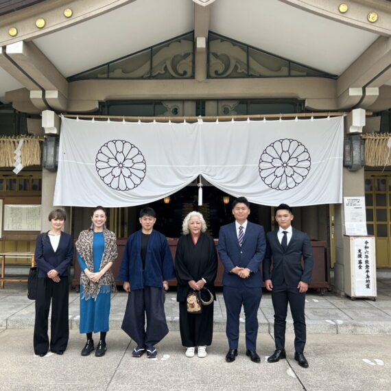 4月 福岡縣護国神社清掃活動を実施しました