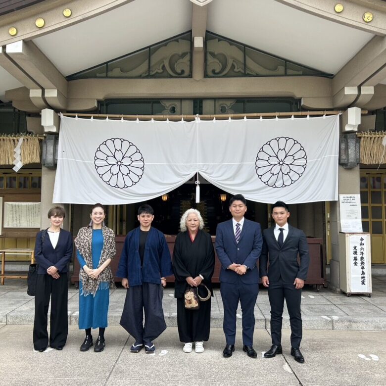 4月 福岡縣護国神社清掃活動を実施しました