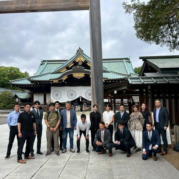 第10回 靖国神社清掃活動を実施しました