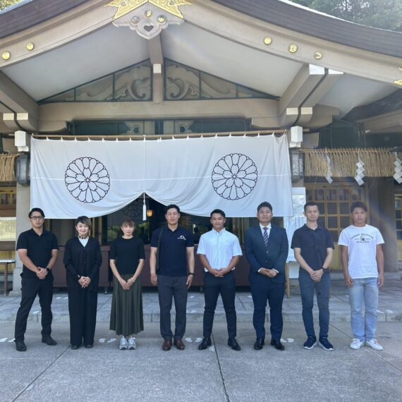 8月 福岡縣護国神社清掃活動を実施しました