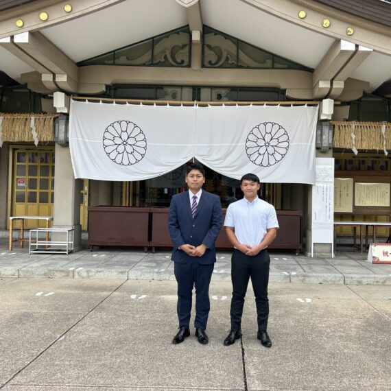 10月 福岡縣護国神社清掃活動を実施しました