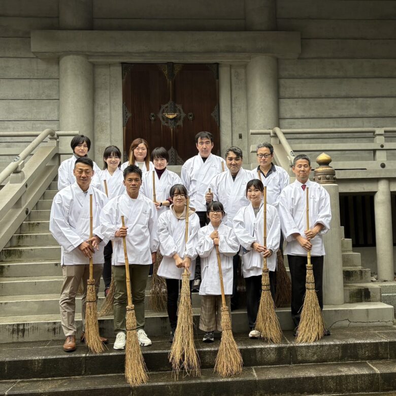 第17回 靖国神社奉仕活動を実施しました